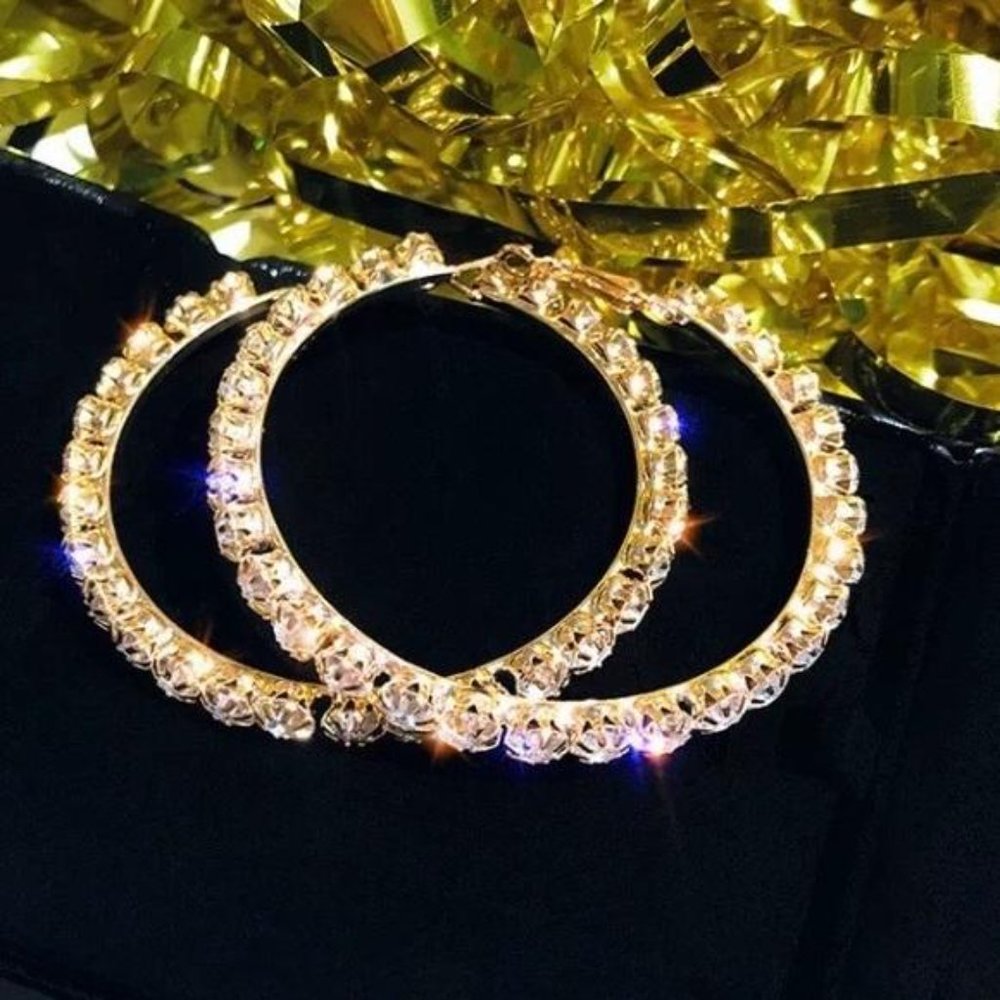 NEW 18K YELLOW GOLD DIAMOND HOOP EARRINGS, NICE EARRINGS, CUTE EARRINGS. - Picture 4 of 5